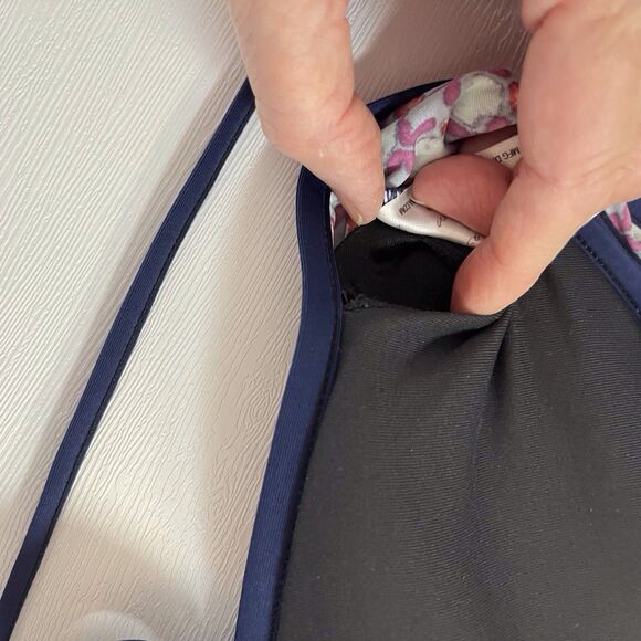 Patagonia Womens Spaghetti Straps Padded Swim Top Size XLARGE Geometric Print - Picture 8 of 9